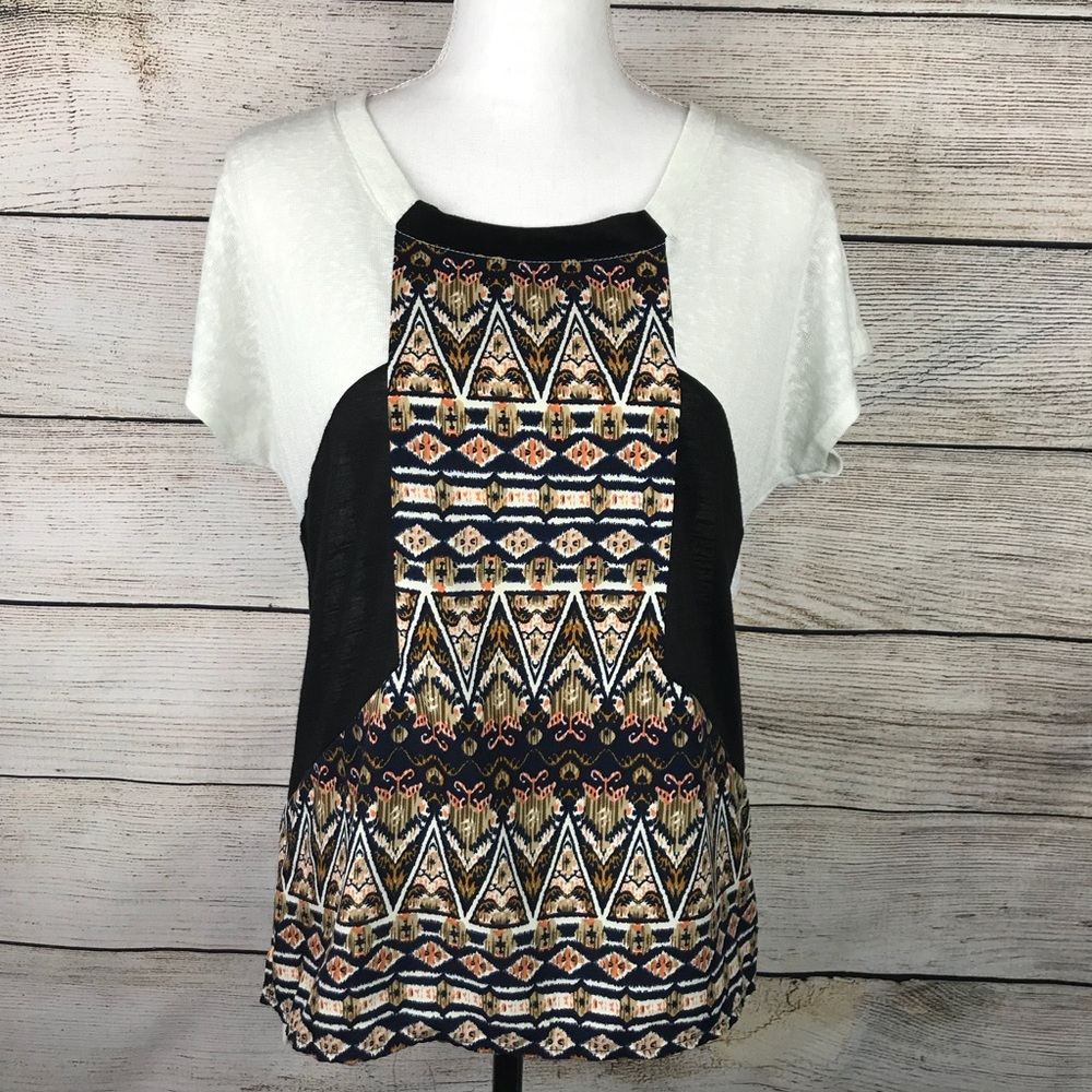 Miss Me short sleeve patterned front top